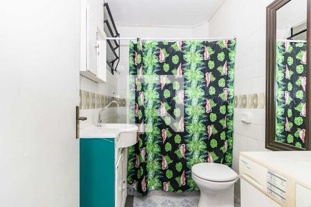 Banheiro de apartamento à venda com 1 quarto, 28m² em Partenon, Porto Alegre