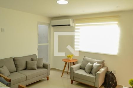 Sala de apartamento à venda com 2 quartos, 50m² em Curicica, Rio de Janeiro
