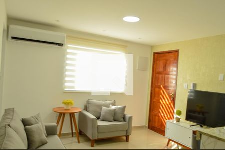 Sala de apartamento para alugar com 2 quartos, 50m² em Curicica, Rio de Janeiro