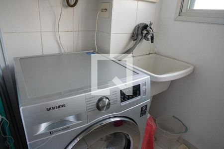 Apartamento para alugar com 64m², 2 quartos e 1 vagaÁrea de Serviço