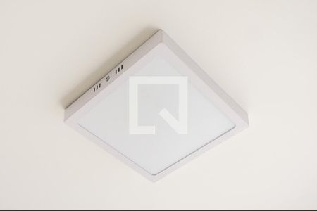 Apartamento à venda com 40m², 2 quartos e sem vagaDetalhe Luminária