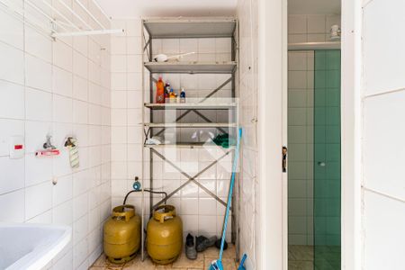 Casa à venda com 174m², 3 quartos e 2 vagas Casa à venda com 174m², 3 quartos e 2 vagas1o.Andar - Área de Serviço