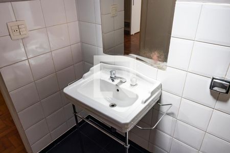 Casa à venda com 174m², 3 quartos e 2 vagas Casa à venda com 174m², 3 quartos e 2 vagas2o. Andar - Banheiro Social