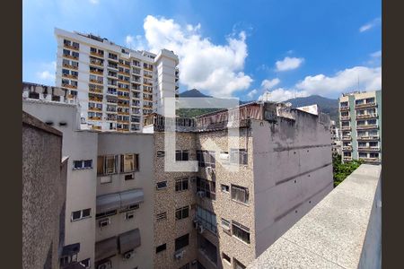 Apartamento à venda com 321m², 4 quartos e 2 vagas Apartamento à venda com 321m², 4 quartos e 2 vagasVista do Terraço