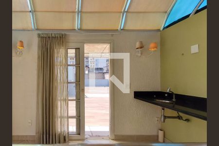 Apartamento à venda com 321m², 4 quartos e 2 vagas Apartamento à venda com 321m², 4 quartos e 2 vagasHall social