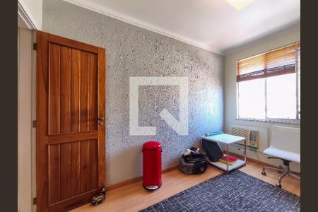 Apartamento à venda com 321m², 4 quartos e 2 vagas Apartamento à venda com 321m², 4 quartos e 2 vagasQuarto 1