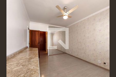 Apartamento à venda com 321m², 4 quartos e 2 vagas Apartamento à venda com 321m², 4 quartos e 2 vagasSuíte