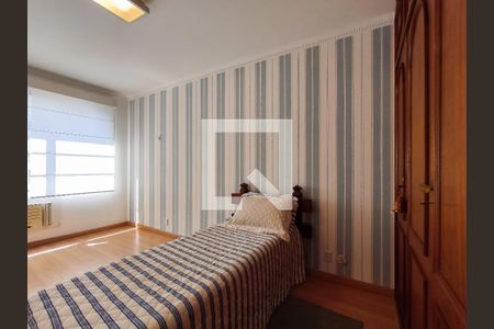 Apartamento à venda com 321m², 4 quartos e 2 vagas Apartamento à venda com 321m², 4 quartos e 2 vagasQuarto 3