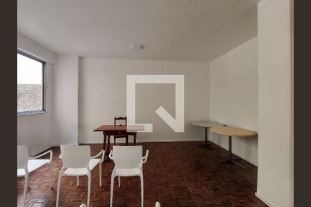 Apartamento à venda com 321m², 4 quartos e 2 vagas Apartamento à venda com 321m², 4 quartos e 2 vagasÁrea comum - Salão de festas