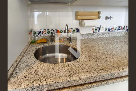 Apartamento à venda com 321m², 4 quartos e 2 vagas Apartamento à venda com 321m², 4 quartos e 2 vagasCozinha