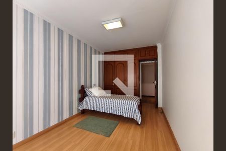 Apartamento à venda com 321m², 4 quartos e 2 vagas Apartamento à venda com 321m², 4 quartos e 2 vagasQuarto 3