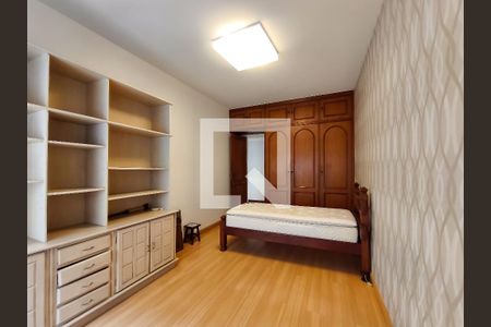 Apartamento à venda com 321m², 4 quartos e 2 vagas Apartamento à venda com 321m², 4 quartos e 2 vagasQuarto 2