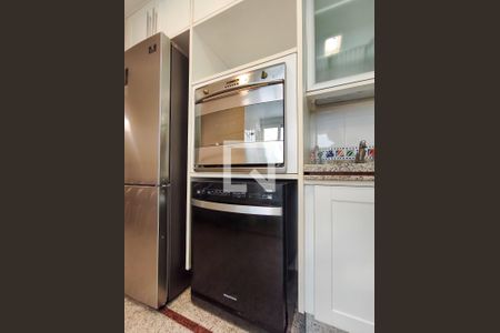 Apartamento à venda com 321m², 4 quartos e 2 vagas Apartamento à venda com 321m², 4 quartos e 2 vagasCozinha