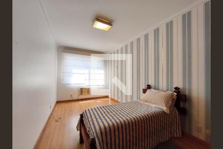 Apartamento à venda com 321m², 4 quartos e 2 vagas Apartamento à venda com 321m², 4 quartos e 2 vagasQuarto 3