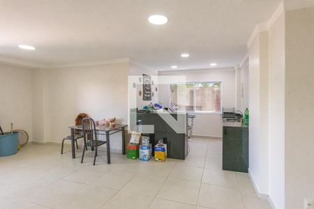 Apartamento à venda com 80m², 3 quartos e 1 vaga Apartamento à venda com 80m², 3 quartos e 1 vagaÁrea comum - Salão de festas