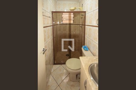 Casa à venda com 241m², 3 quartos e 2 vagasBanheiro Social