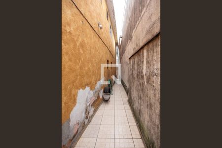 Casa à venda com 241m², 3 quartos e 2 vagasCorredor