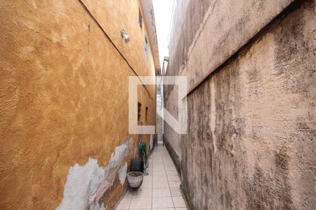 Casa à venda com 241m², 3 quartos e 2 vagasCorredor