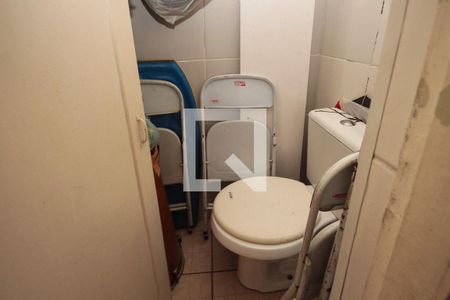 Casa à venda com 241m², 3 quartos e 2 vagasBanheiro de Serviço