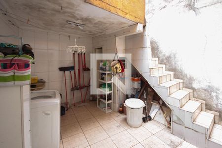 Casa à venda com 241m², 3 quartos e 2 vagasÁrea de Serviço