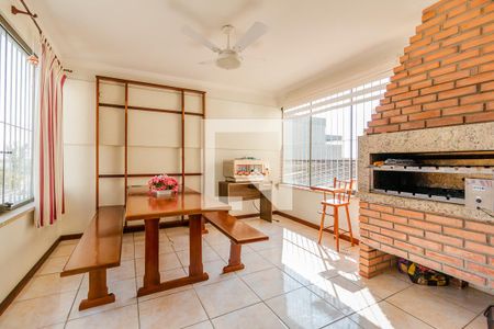 Sala de apartamento à venda com 3 quartos, 181m² em Cristal, Porto Alegre