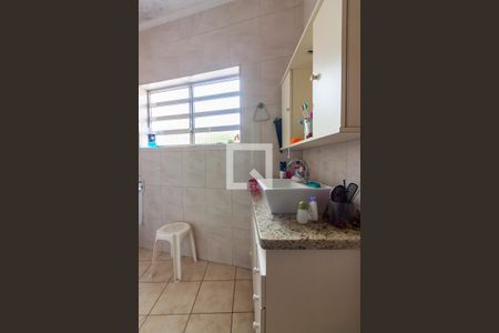 Casa à venda com 217m², 3 quartos e 3 vagasBanheiro
