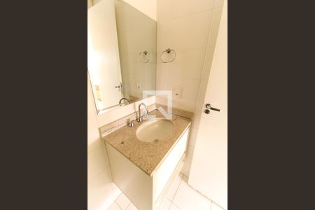 Apartamento para alugar com 53m², 2 quartos e 1 vaga Apartamento para alugar com 53m², 2 quartos e 1 vagaBanheiro