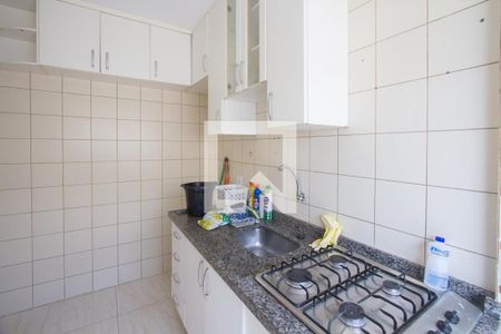 Cozinha de apartamento para alugar com 2 quartos, 52m² em Jardim Iracema, São Paulo