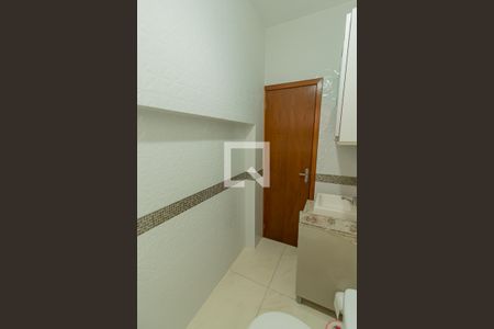 Casa à venda com 105m², 3 quartos e 1 vagaBanheiro 2