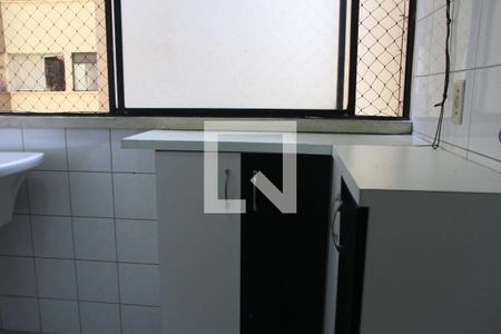 Apartamento para alugar com 60m², 3 quartos e 1 vagaÁrea de Serviço
