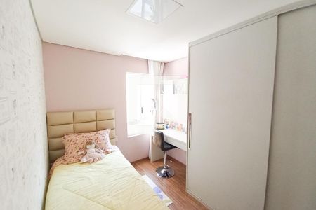 Apartamento à venda com 72m², 3 quartos e 1 vagaQuarto 2