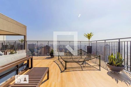 Studio para alugar com 24m², 1 quarto e sem vaga Studio para alugar com 24m², 1 quarto e sem vagaTerraço