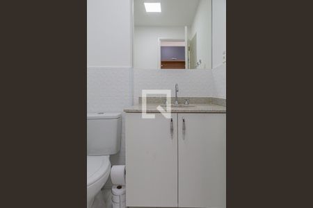 Banheiro  de kitnet/studio para alugar com 1 quarto, 24m² em Consolação, São Paulo