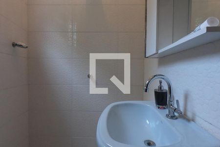 Casa à venda com 64m², 2 quartos e sem vaga Casa à venda com 64m², 2 quartos e sem vagaBanheiro