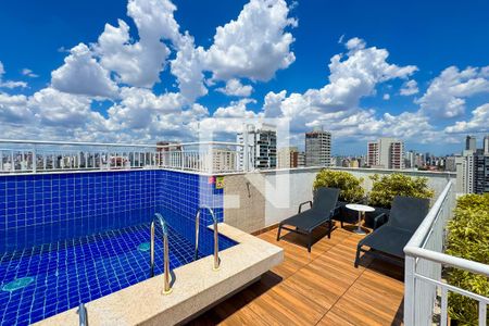 Studio à venda com 31m², 1 quarto e sem vaga Studio à venda com 31m², 1 quarto e sem vagaPiscina