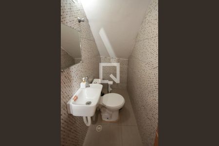 Lavabo de casa para alugar com 3 quartos, 250m² em Jardim Tietê, São Paulo