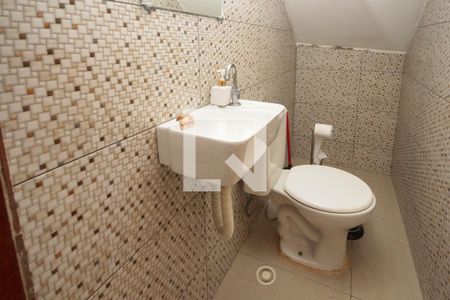 Lavabo de casa para alugar com 3 quartos, 250m² em Jardim Tietê, São Paulo