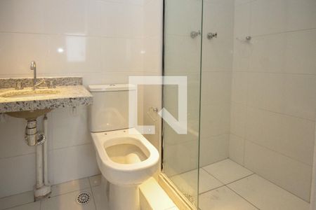 Banheiro de apartamento para alugar com 2 quartos, 37m² em Cidade Satélite Santa Bárbara, São Paulo