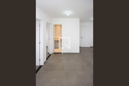 Sala de apartamento para alugar com 2 quartos, 37m² em Cidade Satélite Santa Bárbara, São Paulo