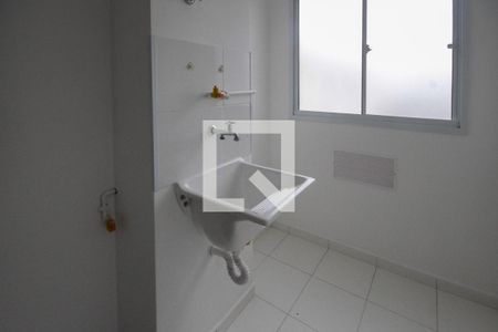 Área de Serviço de apartamento para alugar com 2 quartos, 37m² em Cidade Satélite Santa Bárbara, São Paulo