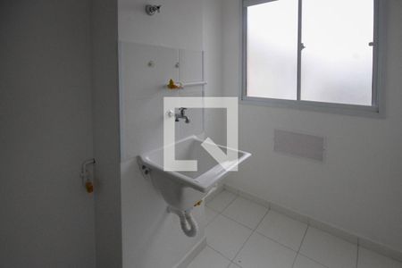 Área de Serviço de apartamento para alugar com 2 quartos, 37m² em Cidade Satélite Santa Bárbara, São Paulo