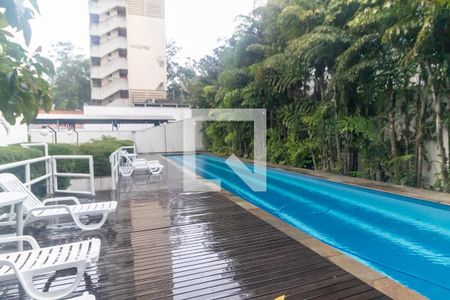 Apartamento à venda com 92m², 1 quarto e 3 vagas Apartamento à venda com 92m², 1 quarto e 3 vagasPiscina
