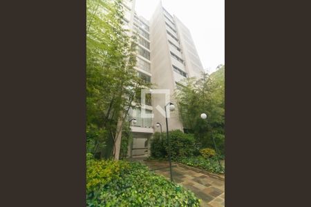 Apartamento à venda com 92m², 1 quarto e 3 vagas Apartamento à venda com 92m², 1 quarto e 3 vagasFachada