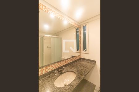 Apartamento à venda com 92m², 1 quarto e 3 vagas Apartamento à venda com 92m², 1 quarto e 3 vagasBanheiro da Suíte