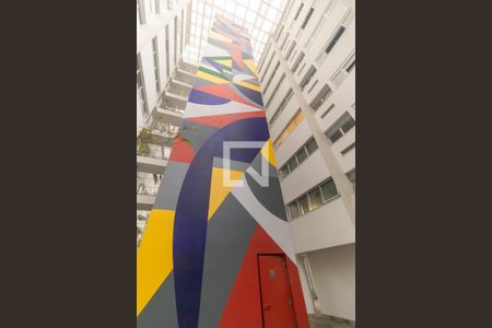 Apartamento à venda com 92m², 1 quarto e 3 vagas Apartamento à venda com 92m², 1 quarto e 3 vagasÁrea comum - Mural de Claudio Tozzi