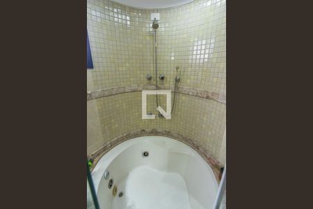 Apartamento à venda com 115m², 3 quartos e 3 vagasSuíte 1