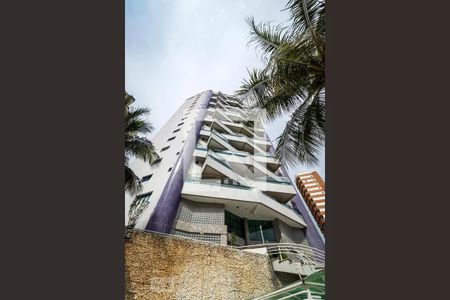 Apartamento à venda com 115m², 3 quartos e 3 vagasFachada