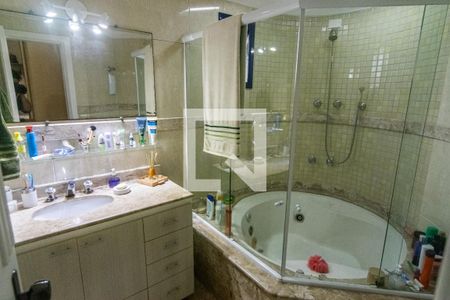 Apartamento à venda com 115m², 3 quartos e 3 vagasSuíte 1