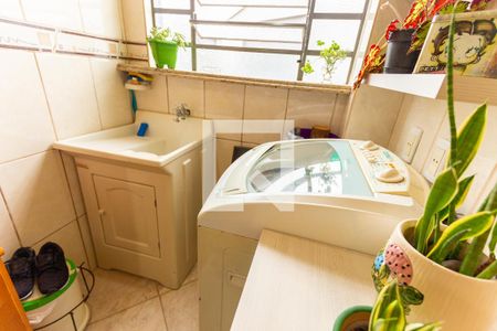 Apartamento à venda com 52m², 2 quartos e 1 vagaCozinha e Área de Serviço