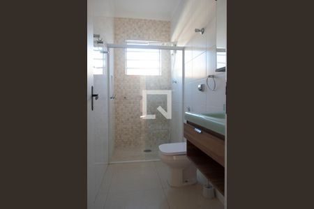 Casa à venda com 100m², 2 quartos e 1 vaga Casa à venda com 100m², 2 quartos e 1 vagaBanheiro